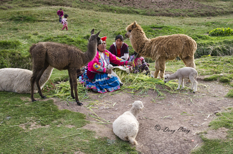 Tambomachay Residents